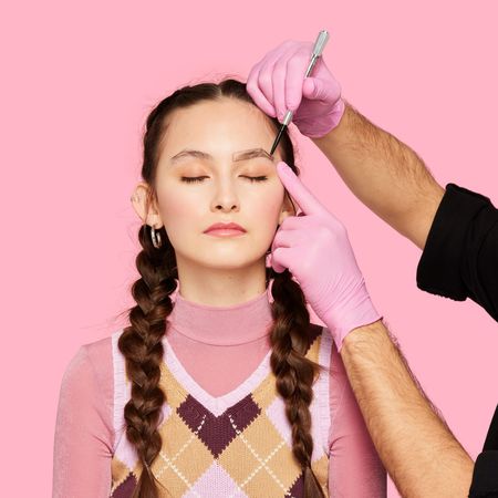 Bilder Benefit Cosmetics BrowBar Douglas Lübeck