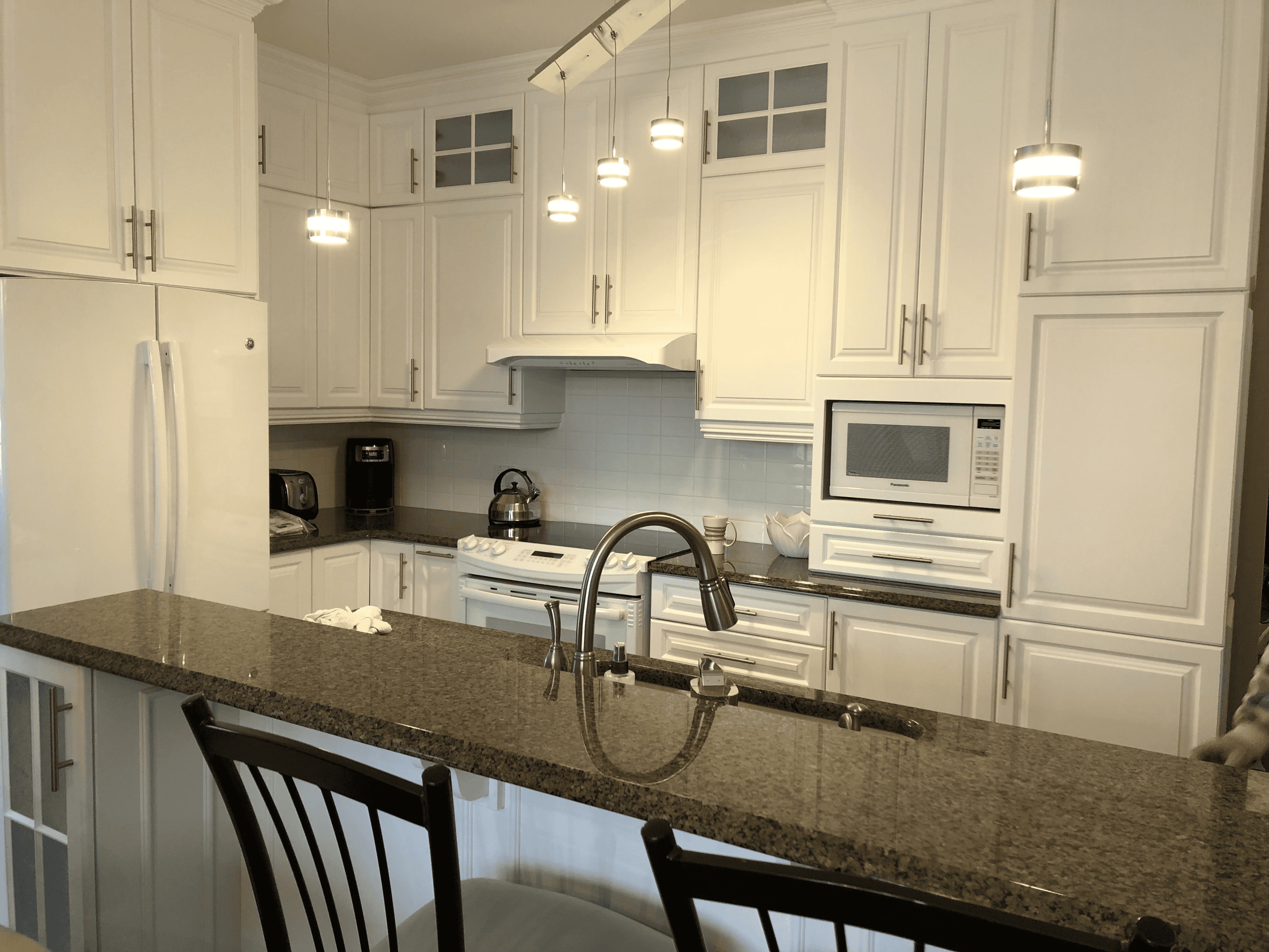 Images Finition Jaro | Spécialiste en relooking et rénovation de cuisines | Estrie