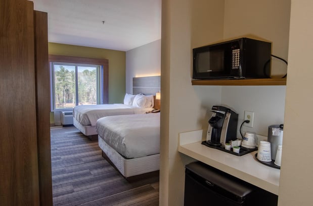 Images Holiday Inn Express & Suites Atlanta Arpt West - Camp Creek by IHG