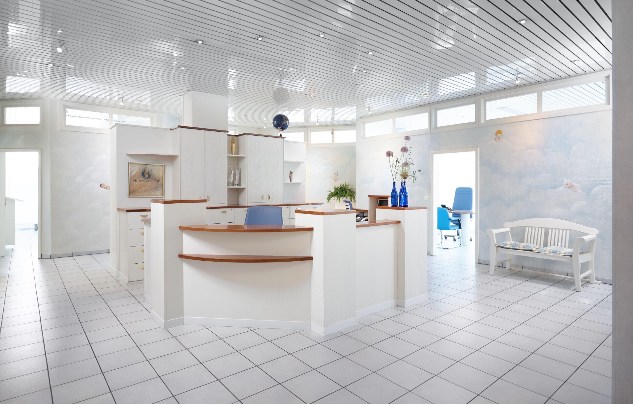 Kundenbild groß 2 Kinderwunschzentrum Erlangen - Dr. Jan van Uem & Dr. Madeleine Haas