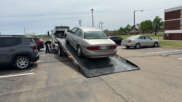 Images Eagle Towing & Recovery