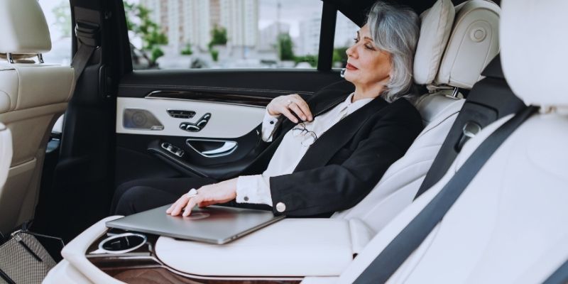 Swiss Travel & Transfer GmbH, Geissbergstrasse 18 in Kloten