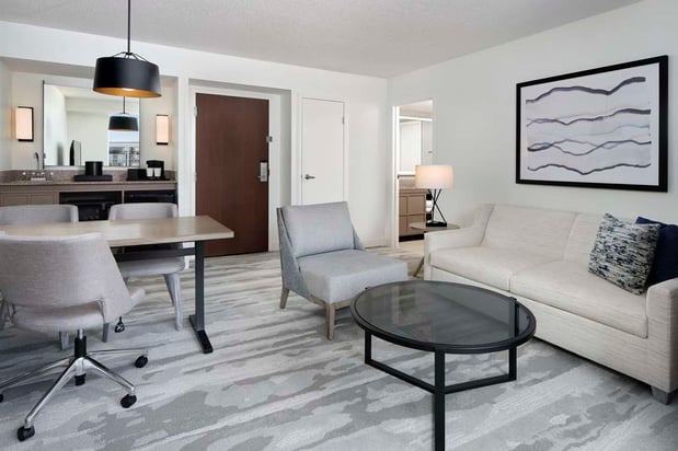 Images Embassy Suites by Hilton Myrtle Beach Oceanfront Resort
