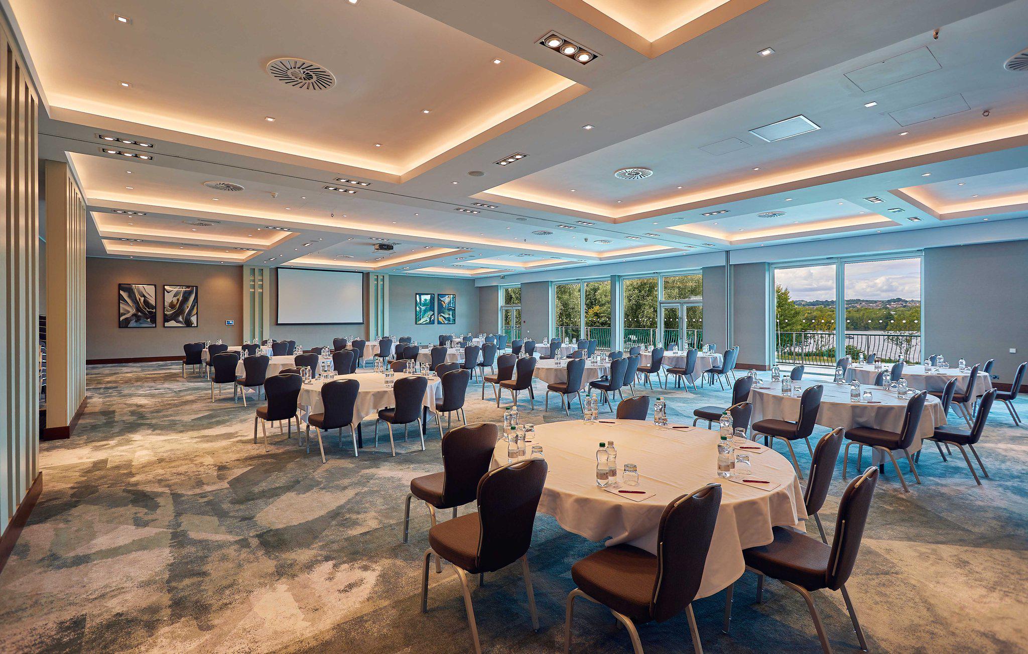 Crowne Plaza Marlow, an IHG Hotel Marlow 01628 496800