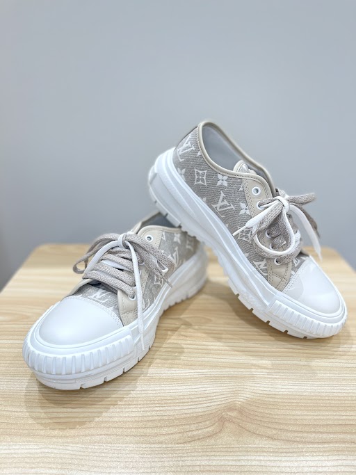 Images KOMEHYO（コメ兵）買取センターThe Kitahama PLAZA