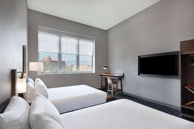 Images The Slate Hotel Denver Downtown, Tapestry by Hilton