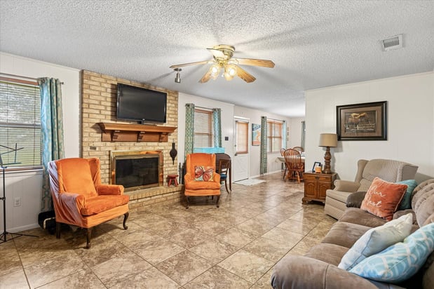 Images Moore Home & Ranch Realty