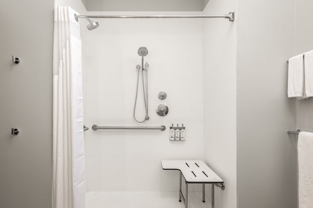 Images Holiday Inn Express & Suites Hawaiian Gardens by IHG