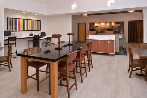 Images Holiday Inn Express Stockton Southeast by IHG