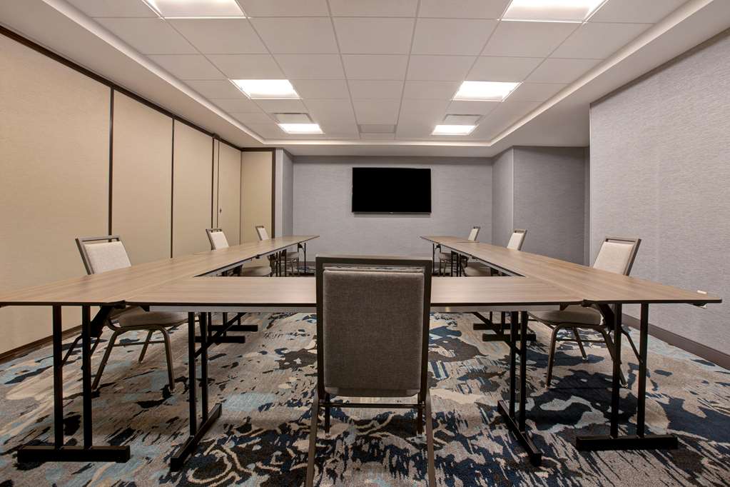 Meeting Room Embassy Suites by Hilton Rockford Riverfront Rockford (815)668-7878