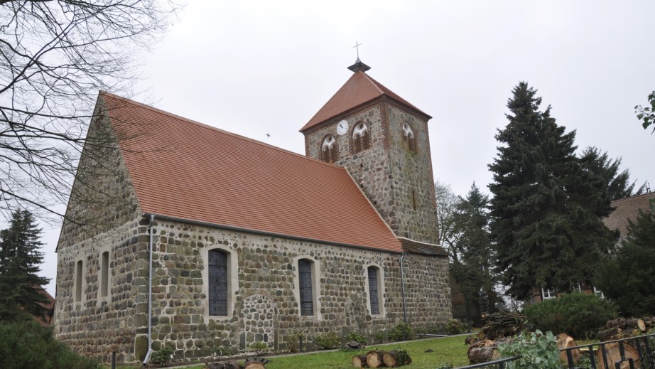 Kirche Lindenberg - Pfarrsprengel Lindenberg-Buchholz, Lindenberg 74 in Lindenberg