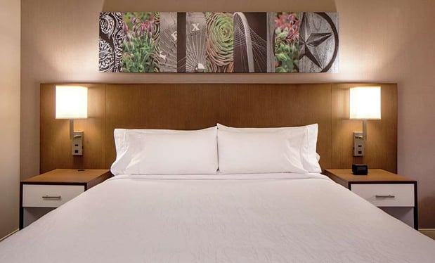 Images Hilton Garden Inn Downtown Dallas