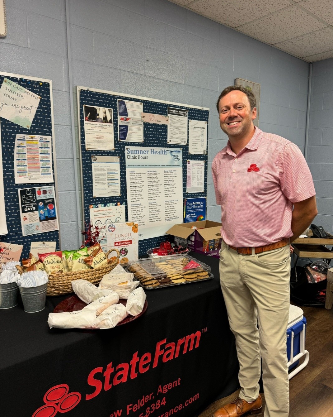 ILE has always been a blessing to my family! My kids are fortunate to attend such a great Elementary school. Big thanks to the teachers and staff who make it happen! The Acai Addiction (Lacey Allen) and I were more than happy to provide lunch as a thanks for all that you do. Keep up the good work!