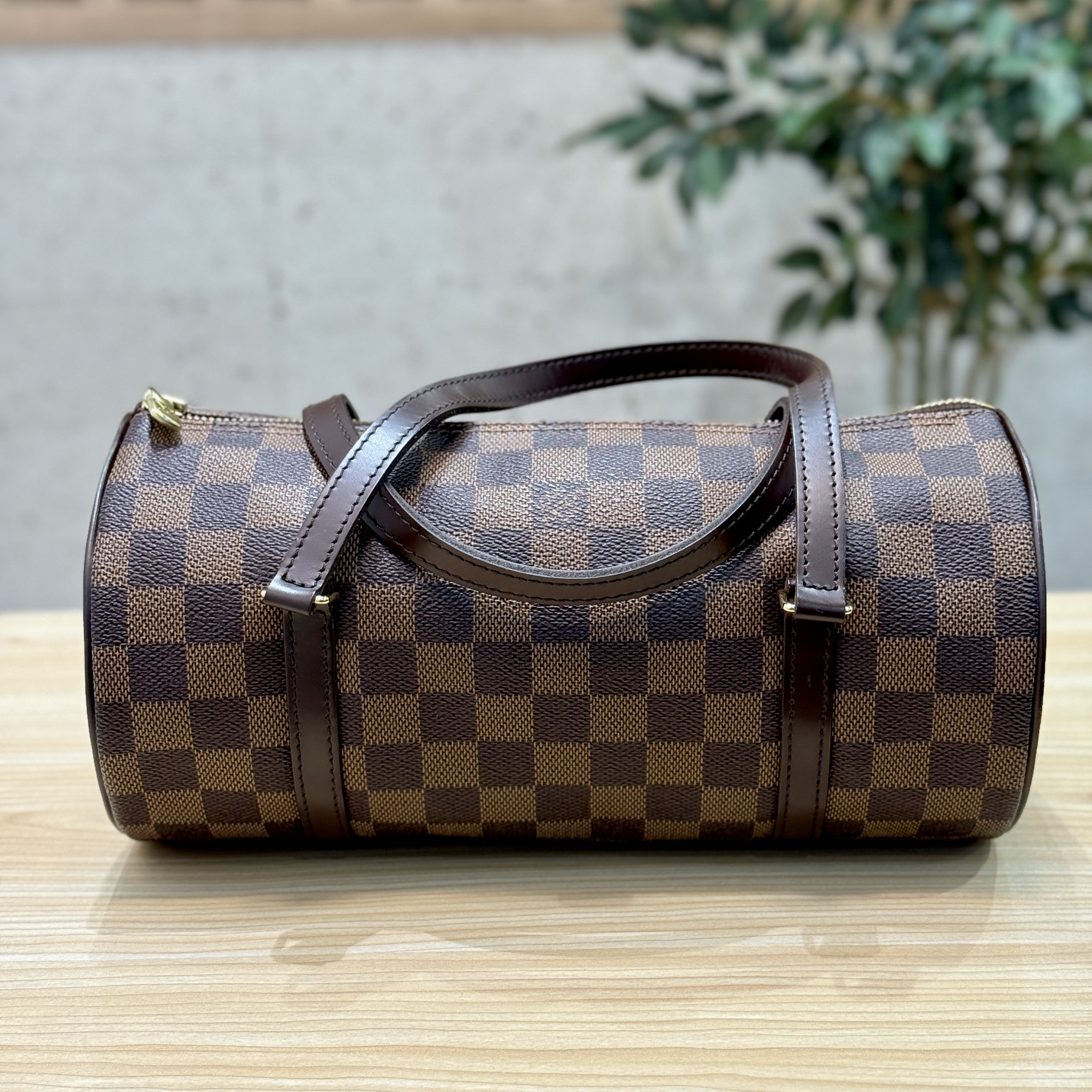 Images KOMEHYO（コメ兵）買取センター南森町