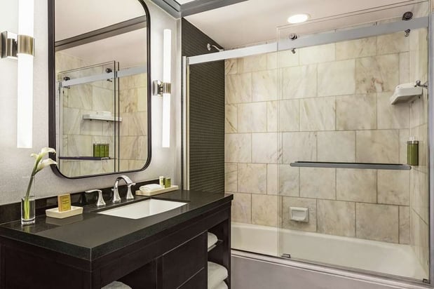 Images Hilton Checkers Los Angeles