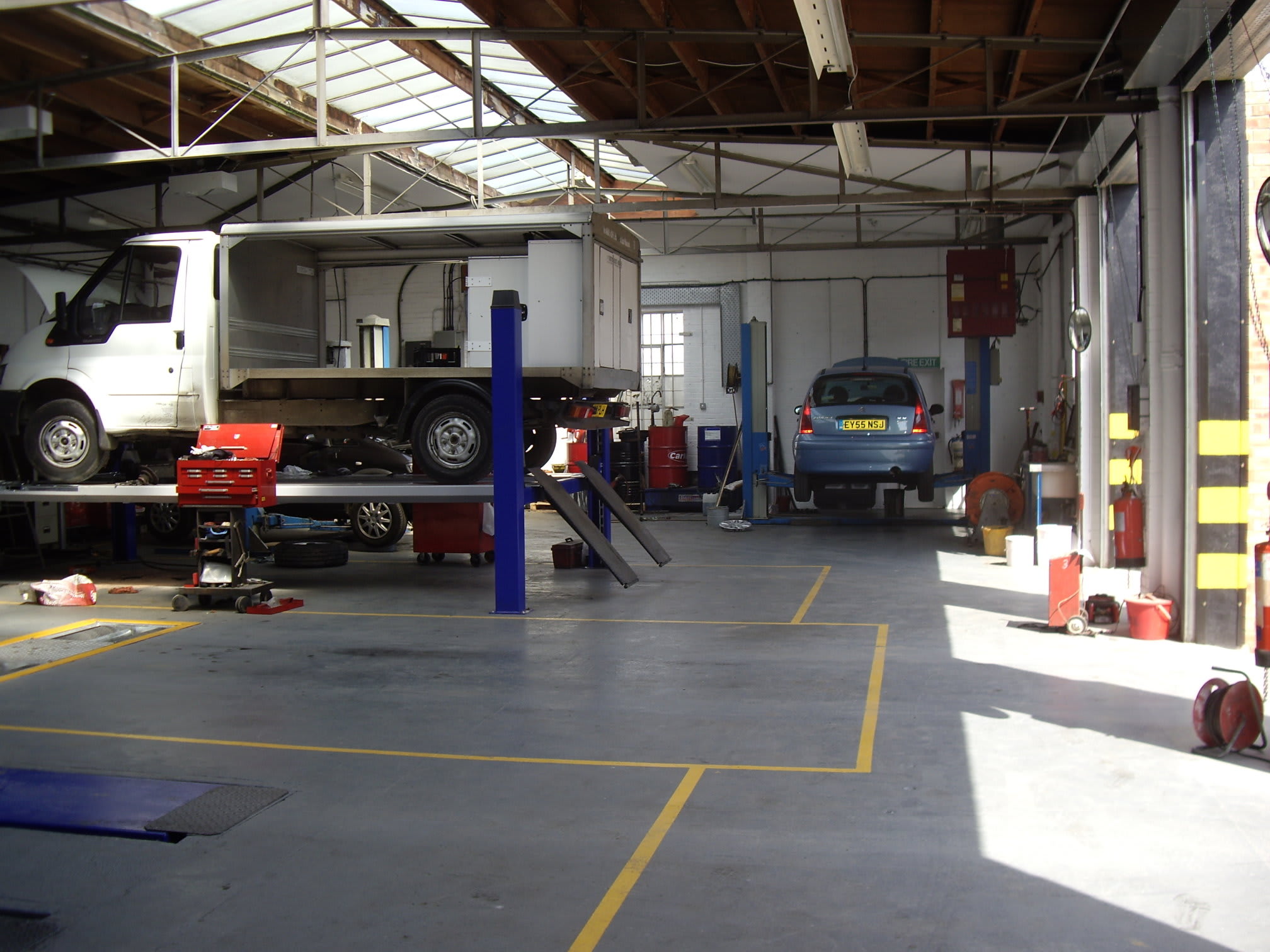 Service Garage M O T & Repair Southend-On-Sea 01702 297003