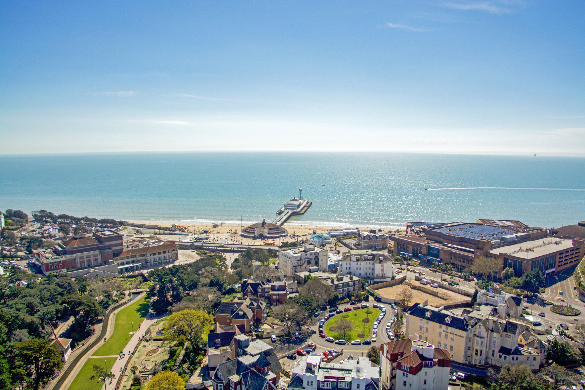 Images Holiday Inn Bournemouth, an IHG Hotel