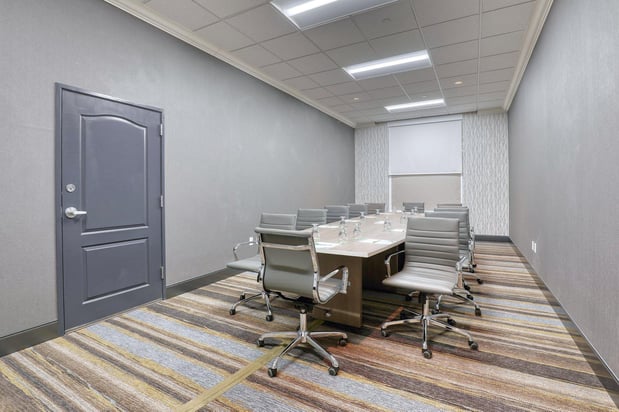 Images Holiday Inn & Suites Madison West - Middleton by IHG
