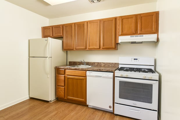 Images Mill Creek Village Apartments