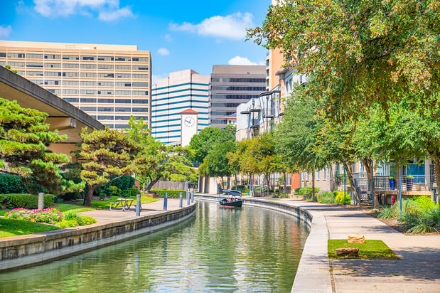 Images MAA Las Colinas
