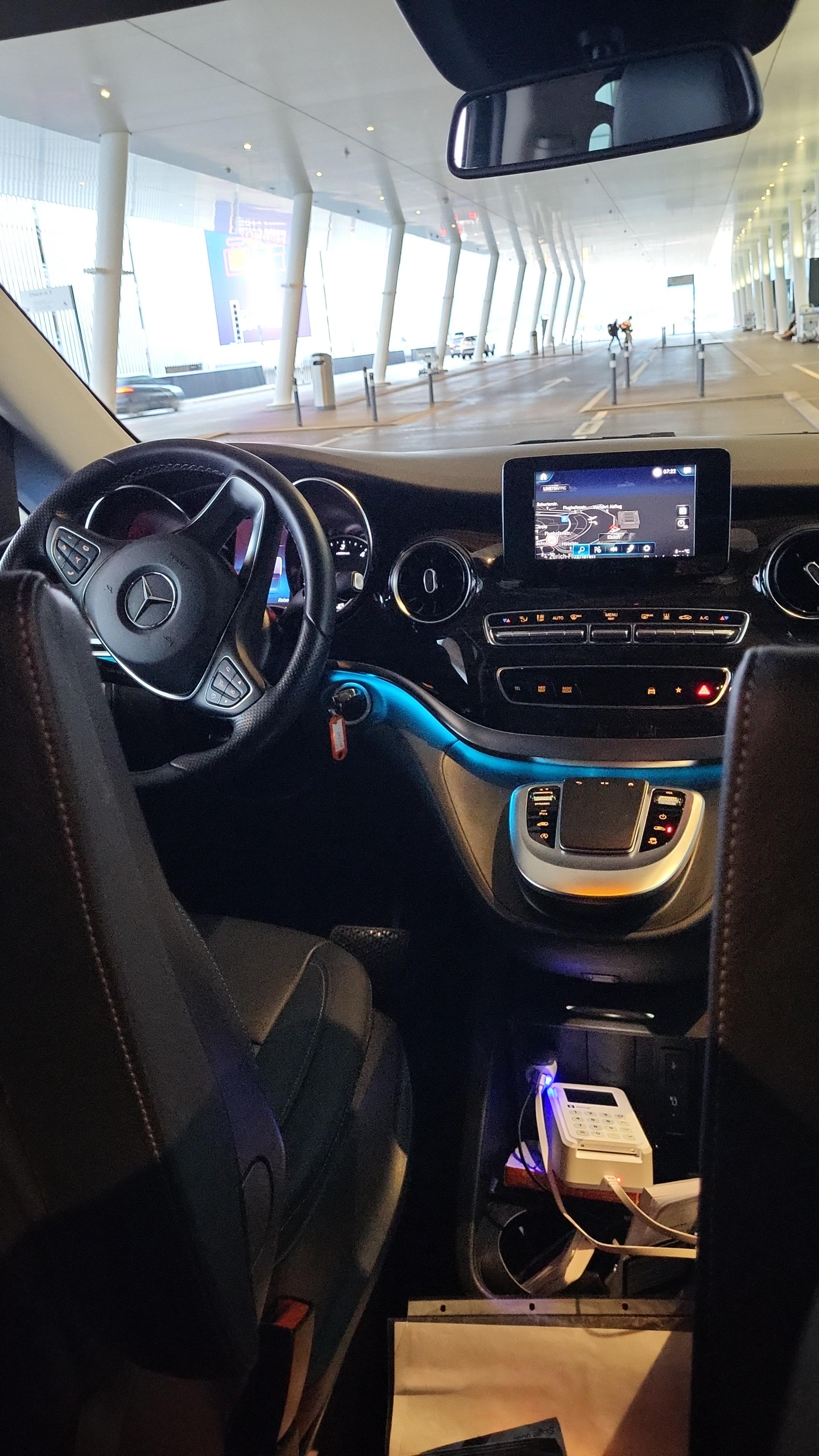 zurich-airportlimousinenservices GmbH, Kloten, Am Balsberg 36 in Kloten