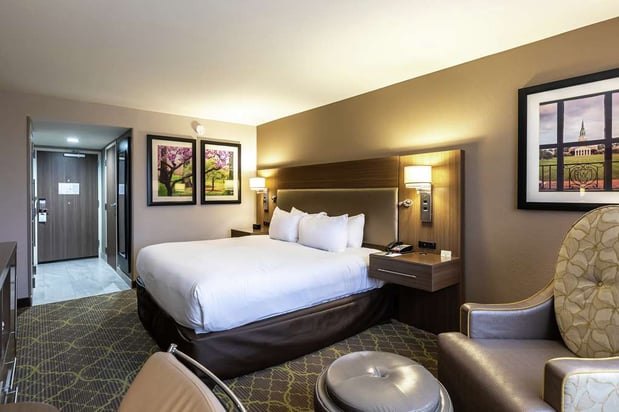 Images DoubleTree by Hilton Hotel Winston Salem - University