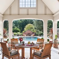 Images Hannelore Kaplan, VP William Raveis Real Estate