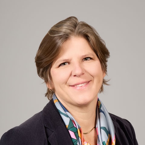 Dr. Dr. Katharina D Graw-Panzer, MD