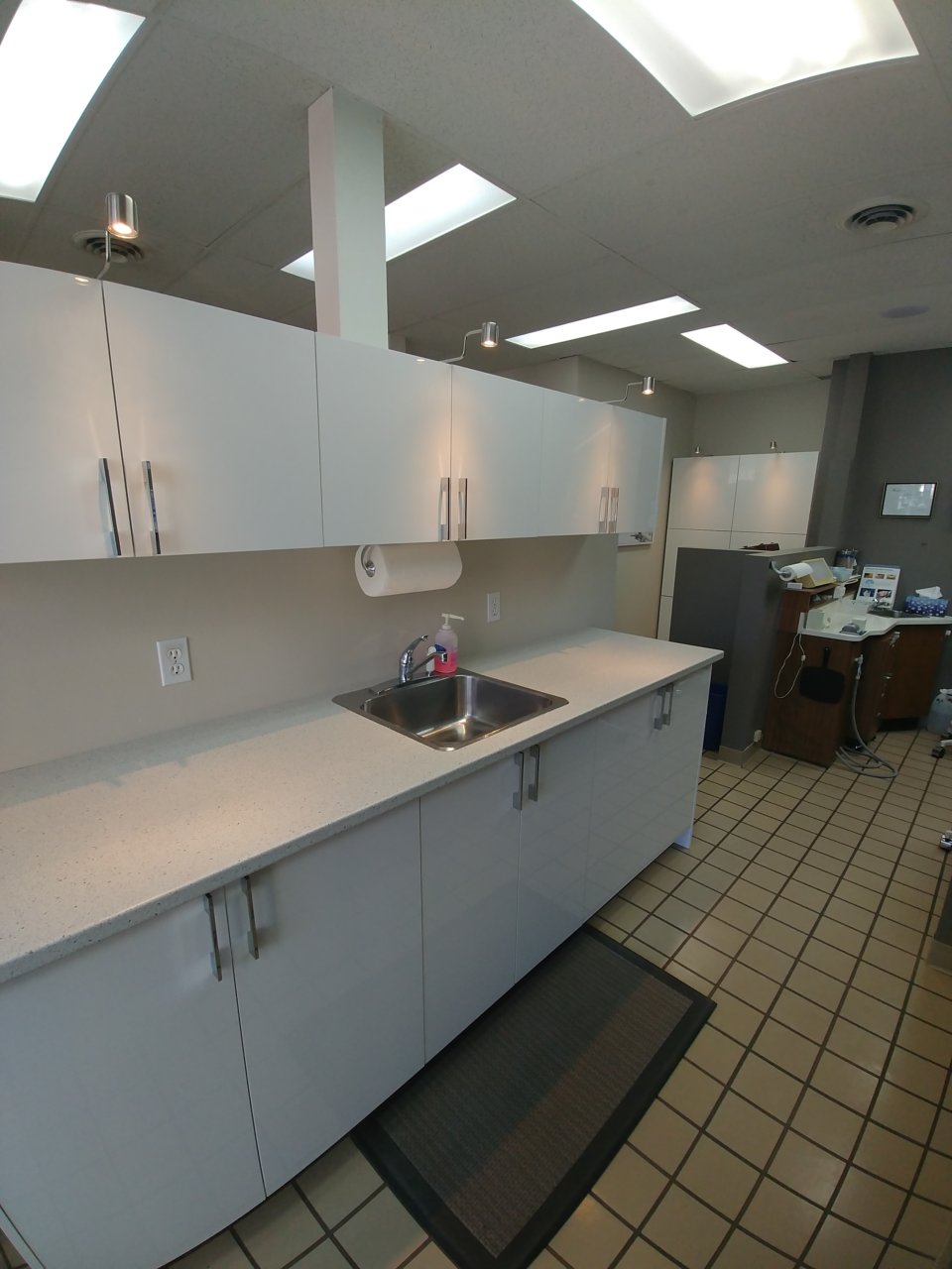 Images Clinique Dentaire Dr. Karam - Dentiste, Blanchiment Dentaire Ahuntsic
