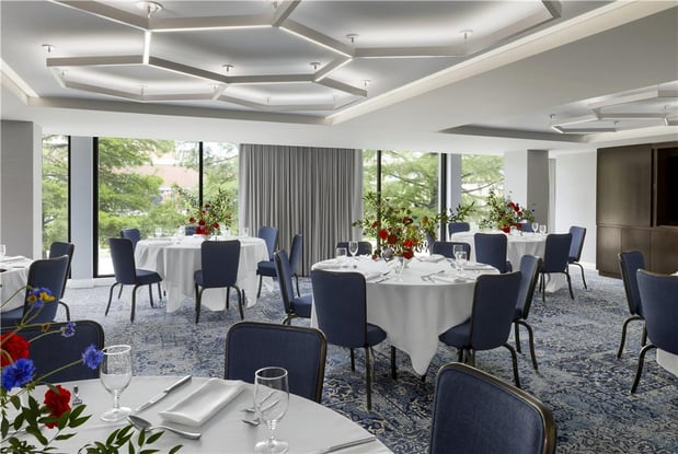 Images Graduate by Hilton Dallas