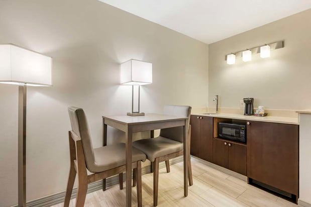 Images Best Western Plus Grand Manor Inn