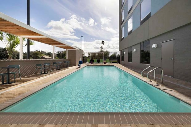 Images Home2 Suites by Hilton San Juan