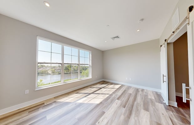 Images Creekline at Fairfield Apartments