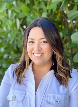 Images Iris Campos at Comparion Insurance Agency