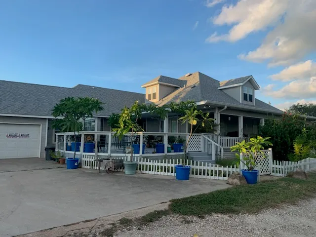 Whitlow Roofing & Remodeling Image