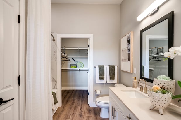 Images Meridian at North Hills