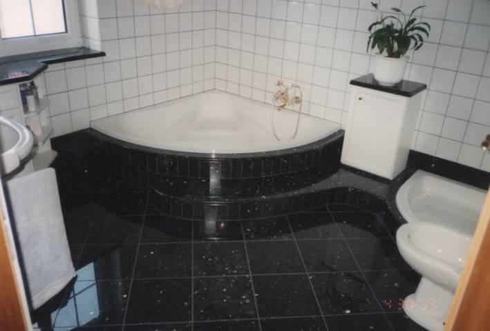 Thornton KG, Staatsbahnstraße 50-54 in Laa an der Thaya