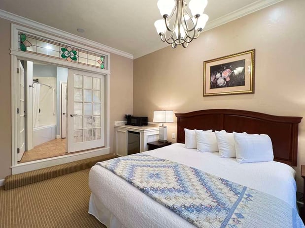 Images Best Western Grandma's Feather Bed