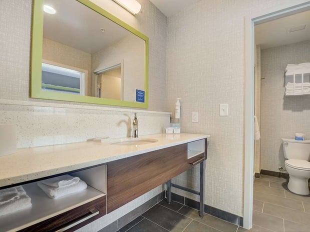 Images Hampton Inn and Suites Williamstown Ark Encounter