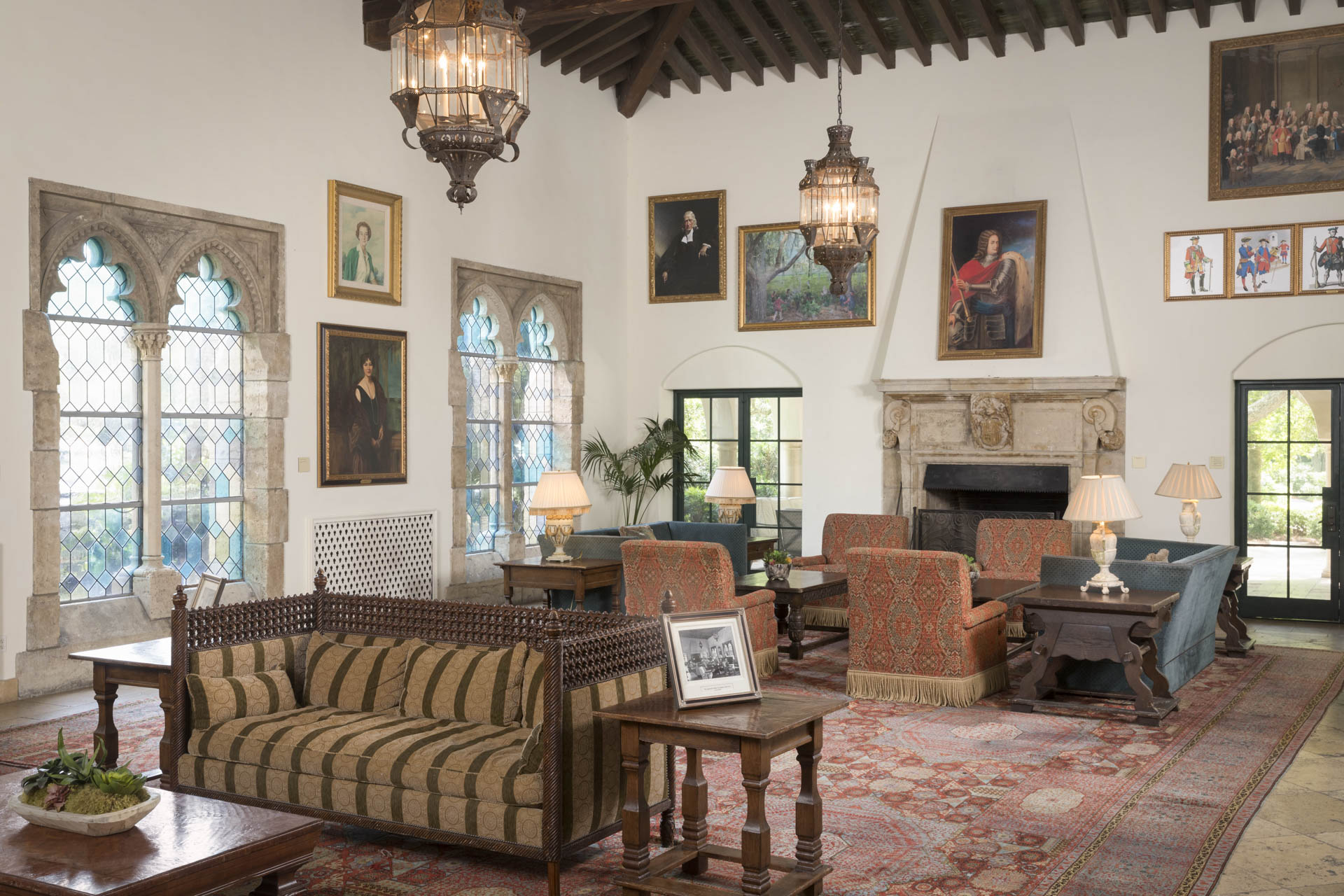 Spanish Lounge