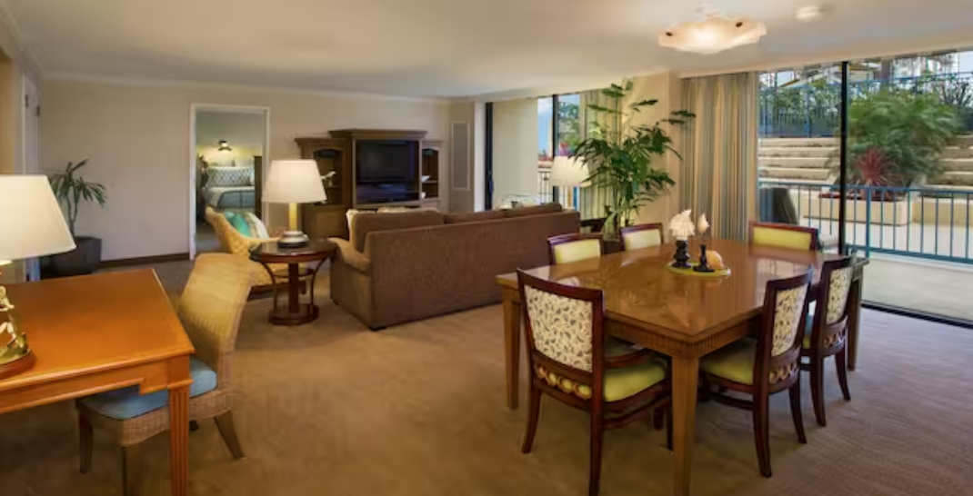 Disney's Paradise Pier Hotel Dana Point Suite 1-3 Bedroom Dining Area