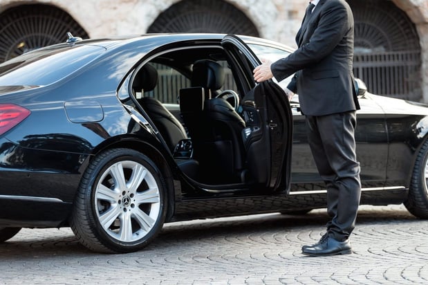 Images At Your Service Executive Limousine & Black Car Service