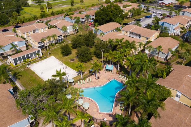 Images Cypress Winds Apartment Homes