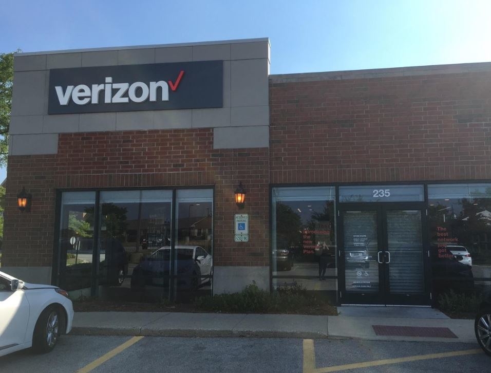 Verizon Coupons near me in Northbrook | 8coupons