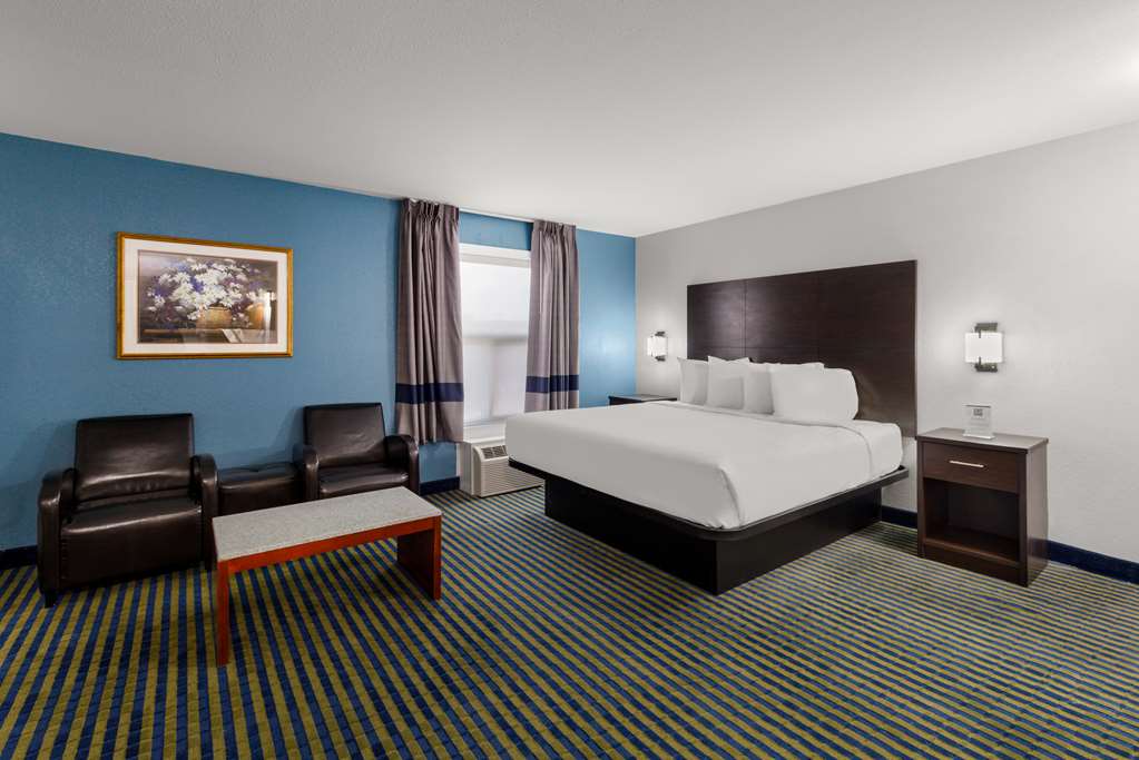Images SureStay Plus by Best Western Brooks