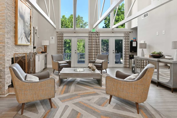 Images Premier Apartments