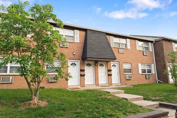 Images Fox Pointe Apartment Homes