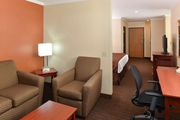 Images Best Western Plus Landmark Inn