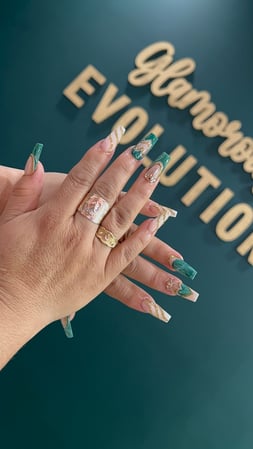 Images Glamorous Evolution LLC