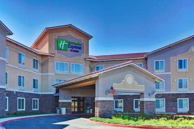 Images Holiday Inn Express & Suites Beaumont - Oak Valley, an IHG Hotel